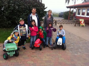 Maisfeld mit Opa Willi