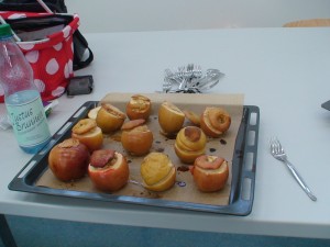 Der goldbraune und knusprige Apfel