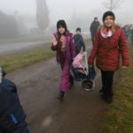 Wir bringen Kästen mit.